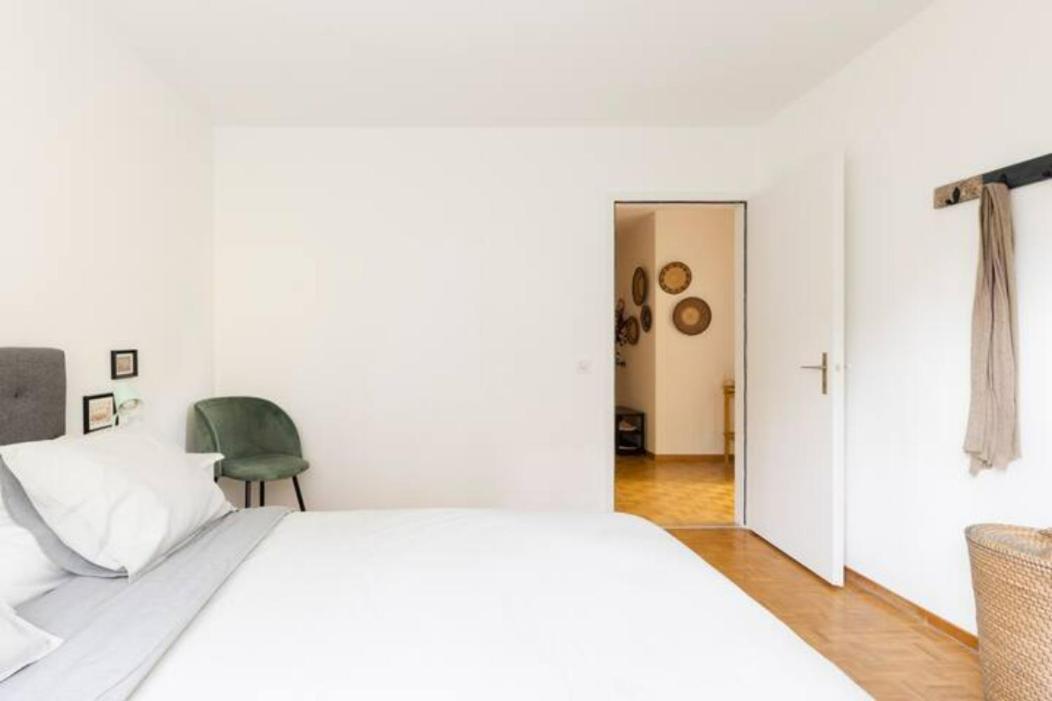 Apartment Of 52 Sqm With Free Parking Лозана Екстериор снимка
